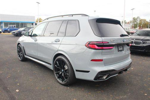 2026 BMW X7 xDrive40i