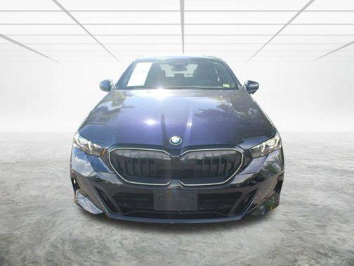 2024 BMW 530 i xDrive