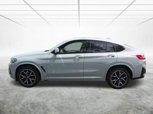 2024 BMW X4 xDrive30i