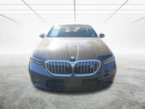 2025 BMW i5 xDrive40