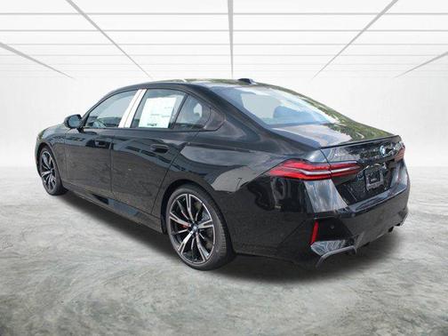 2026 BMW 550e 550e xDrive