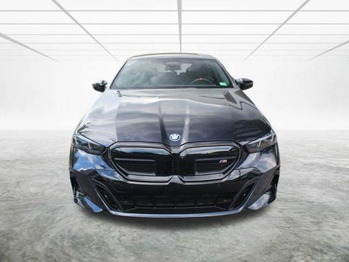 2025 BMW i5 M60
