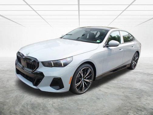 2026 BMW 530 i xDrive