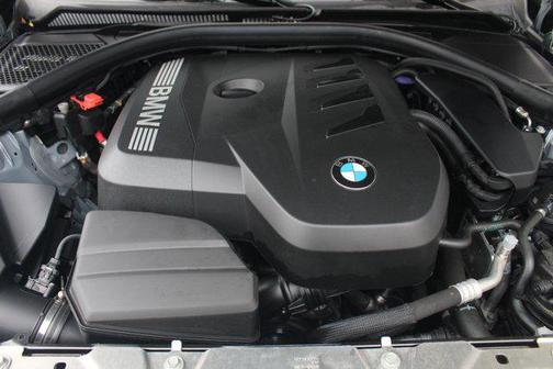 2025 BMW 330 i xDrive