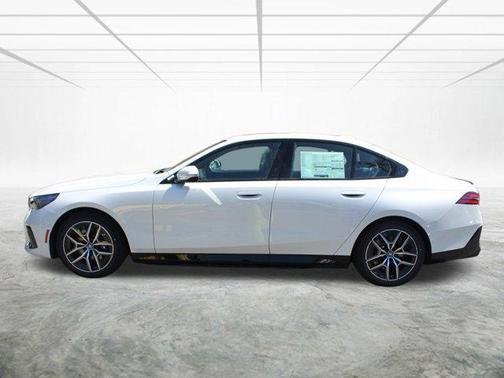 2025 BMW i5 xDrive40