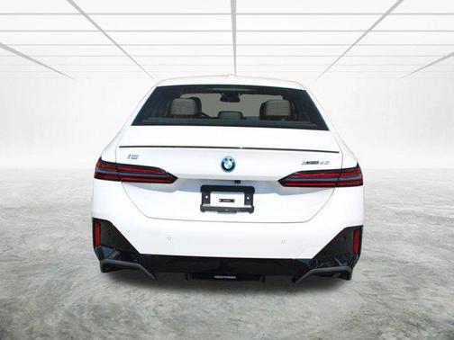 2025 BMW i5 xDrive40