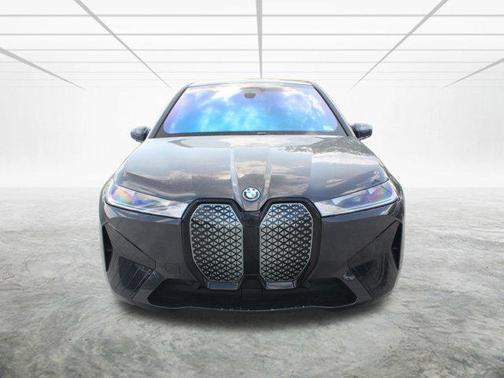 2025 BMW iX xDrive50