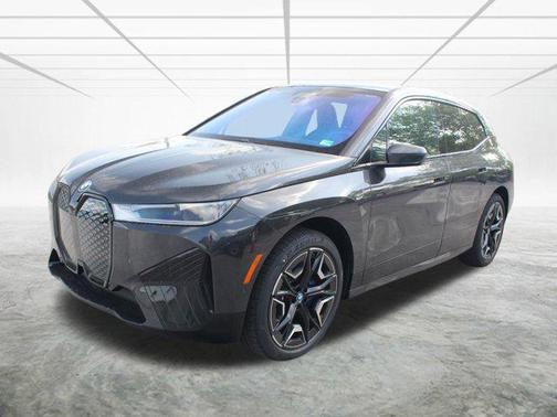 2025 BMW iX xDrive50