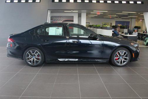 2024 BMW i5 M60