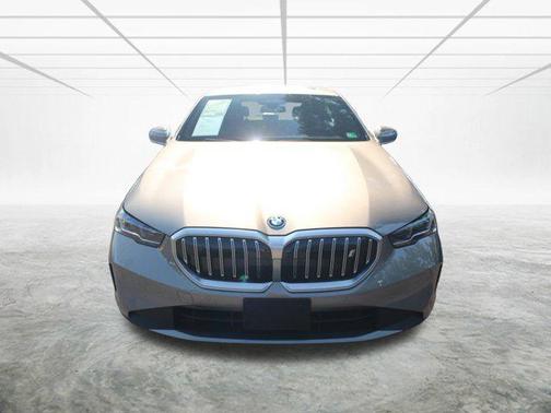 2025 BMW i5 xDrive40