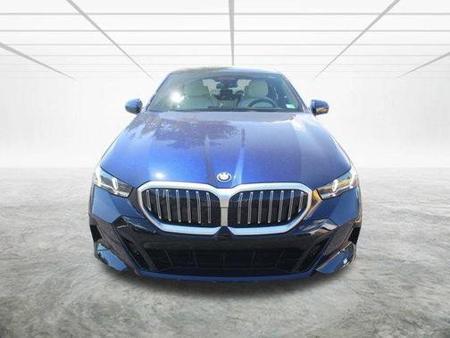 2026 BMW 550e 550e xDrive