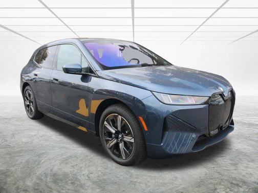 2026 BMW iX xDrive60