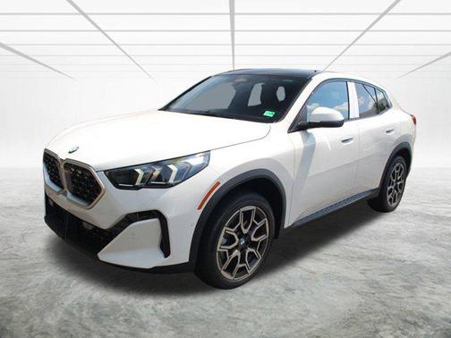 2025 BMW X2 xDrive28i