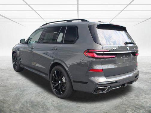 2026 BMW X7 M60i