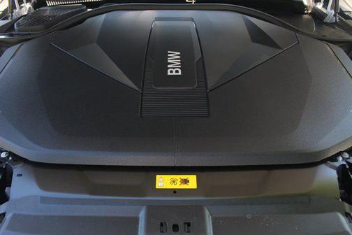 2025 BMW i5 xDrive40