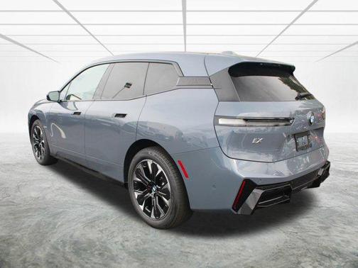 2026 BMW iX xDrive45