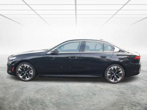 2025 BMW i5 xDrive40