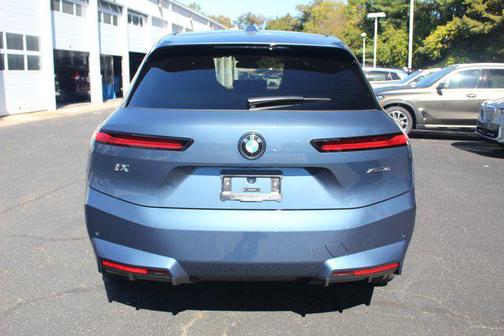 2026 BMW iX xDrive45