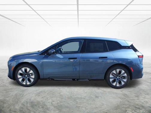 2026 BMW iX xDrive45