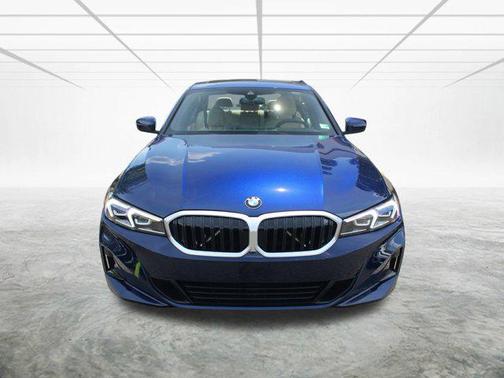 2025 BMW 330 i xDrive