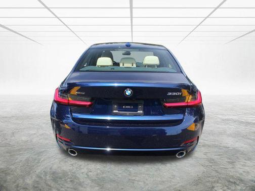 2025 BMW 330 i xDrive