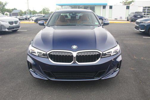 2025 BMW 330 i xDrive