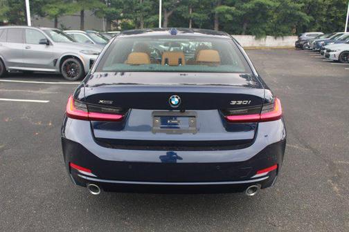 2025 BMW 330 i xDrive