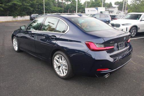 2025 BMW 330 i xDrive