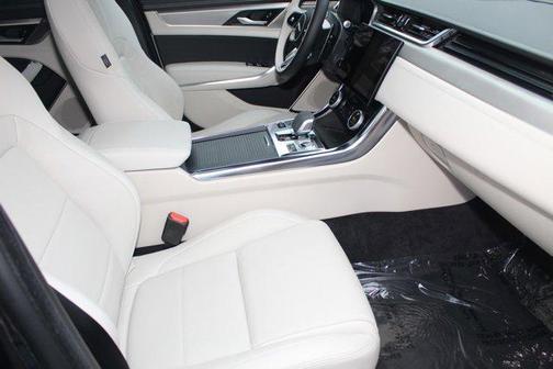 2024 Jaguar XF R-Dynamic SE P250 AWD Automatic