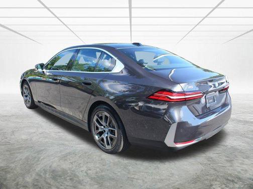 2024 BMW i5 eDrive40