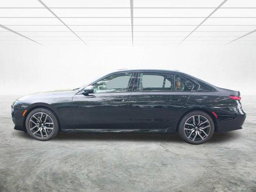 2024 BMW 740 i xDrive