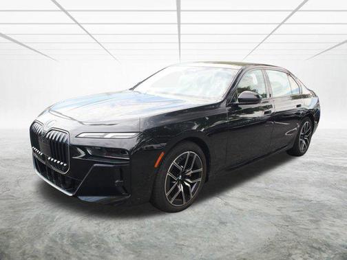 2024 BMW 740 i xDrive