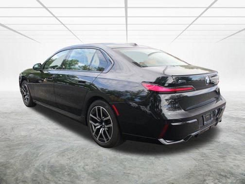 2024 BMW 740 i xDrive