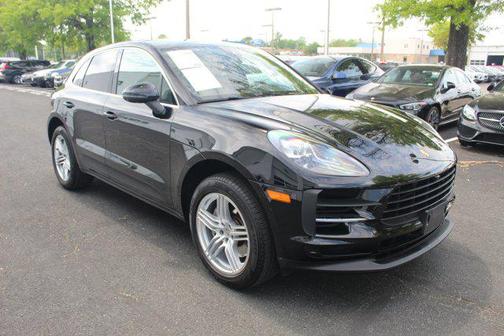 2021 Porsche Macan Base