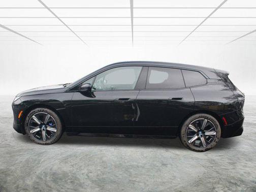 2025 BMW iX M60