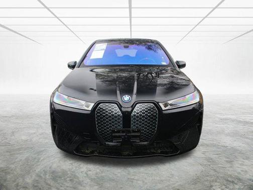 2025 BMW iX M60