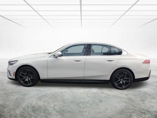 2025 BMW i5 xDrive40