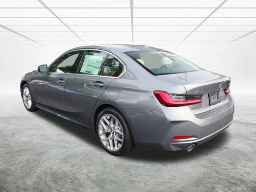 2025 BMW 330 i xDrive