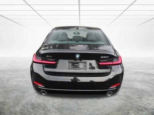2025 BMW 330 i xDrive