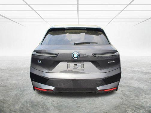 2025 BMW iX xDrive50