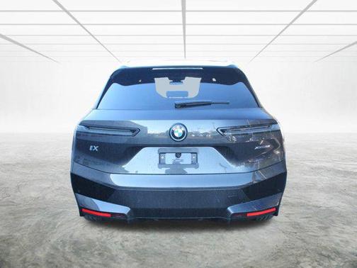 2025 BMW iX xDrive50