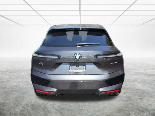 2025 BMW iX xDrive50