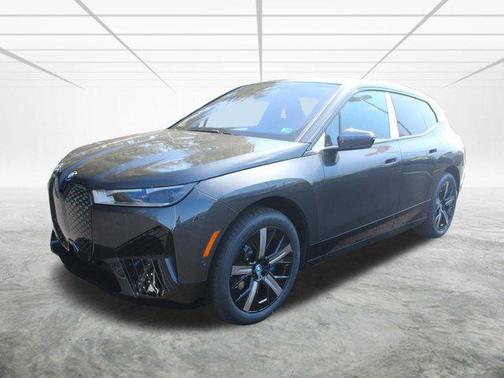 2025 BMW iX xDrive50