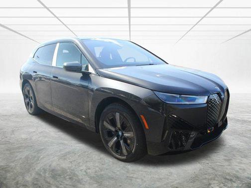 2025 BMW iX xDrive50
