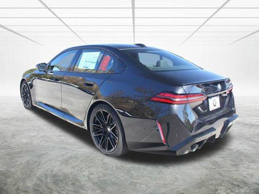 2026 BMW M5 Base