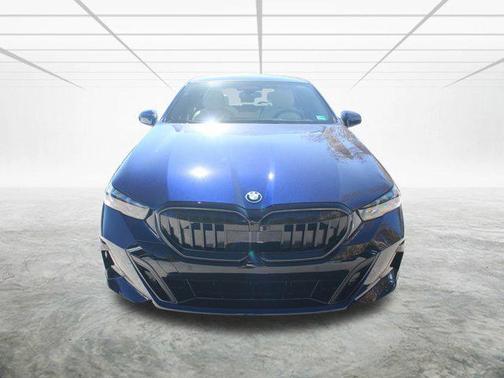 2026 BMW 550e xDrive