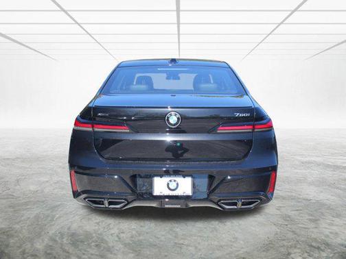 2026 BMW 760 760i xDrive