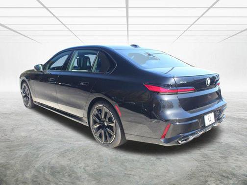 2026 BMW 760 760i xDrive
