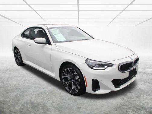 2025 BMW 230 i xDrive