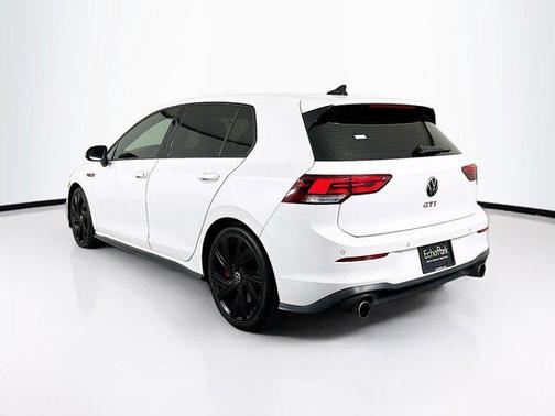 2022 Volkswagen Golf GTI 2.0T SE DSG